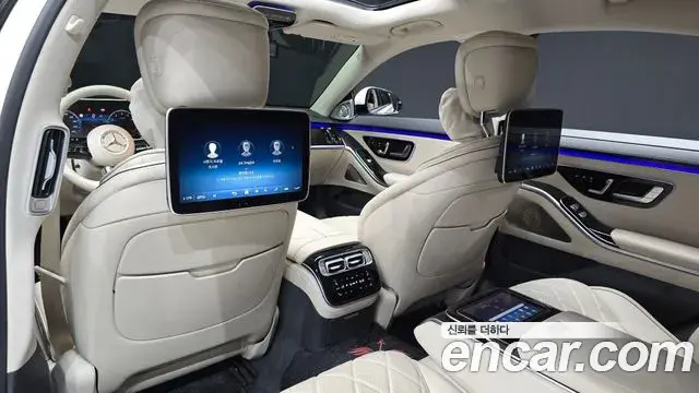 Mercedes-Benz S-Class 2021 — Photo 10/20