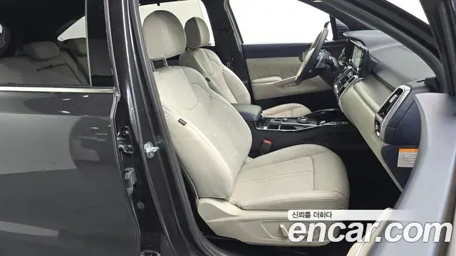Kia Sorento 2022 — Şəkil 32/41