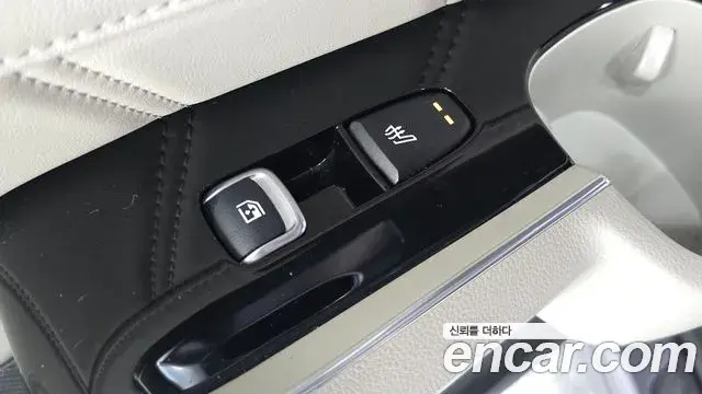 Kia Sorento 2022 — Şəkil 34/41