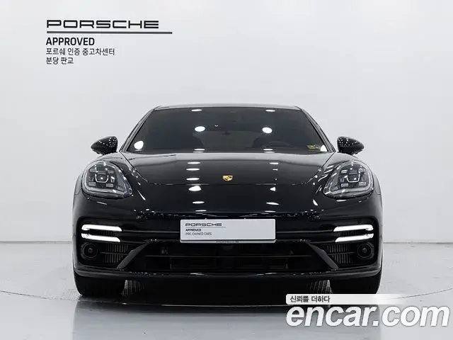 Porsche Panamera 2023 — ფოტო 8/20