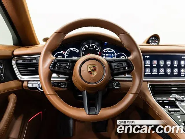 Porsche Panamera 2023 — ფოტო 13/20