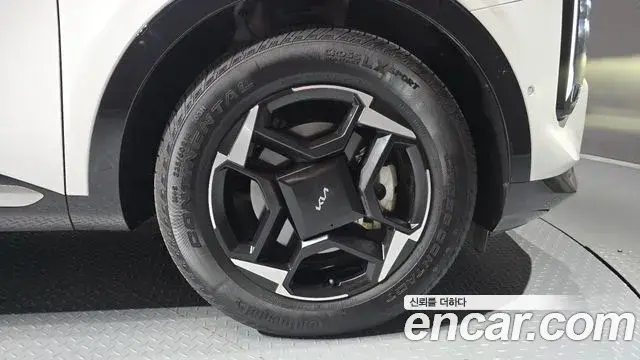 Kia Sportage 2025 — ფოტო 14/33