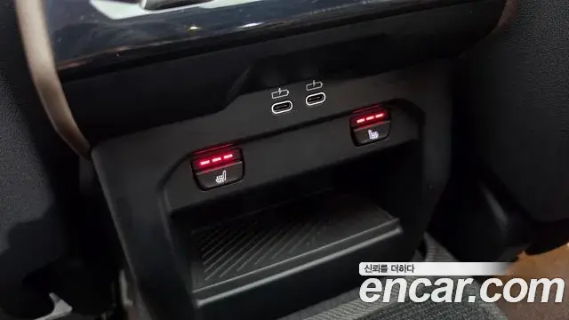 BMW 5 Series 2024 — Photo 11/20