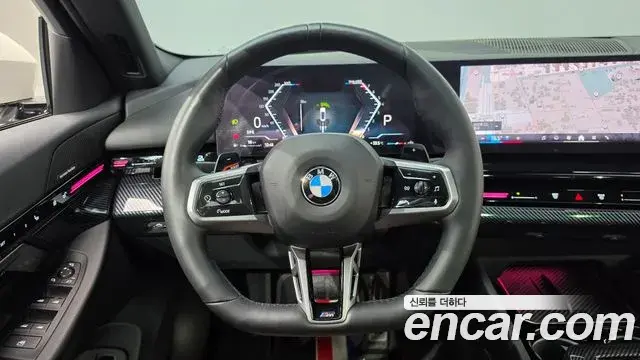 BMW 5 Series 2024 — Photo 12/20