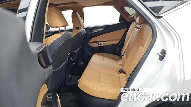 Lexus NX350h 2023 — Photo 14/36