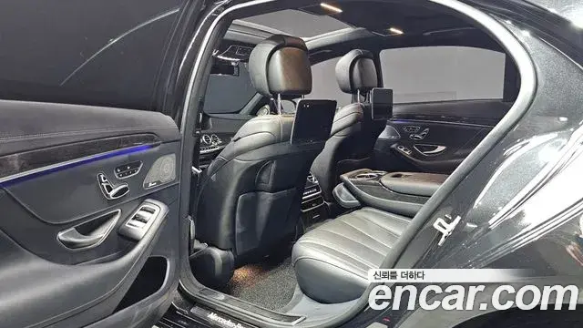 Mercedes-Benz S-Class 2018 — Photo 6/20