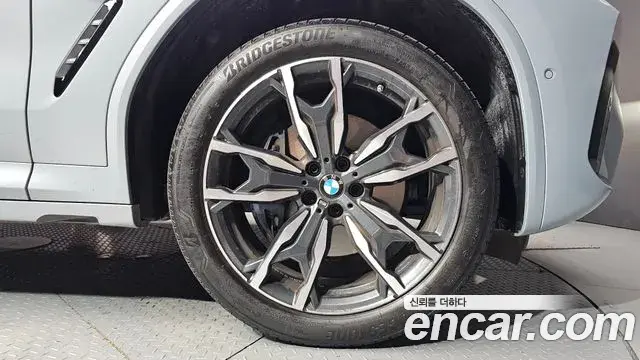 BMW X4 2024 — ფოტო 25/35