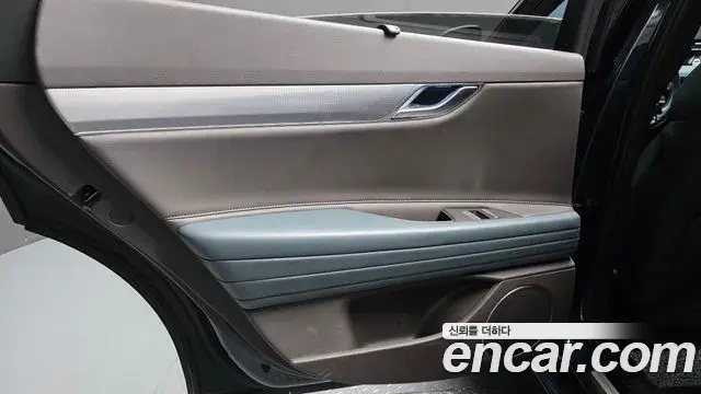 Genesis G80 2021 — Photo 30/35