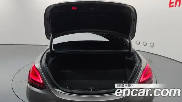 Mercedes-Benz C-Class 2020 — Фото 20/20