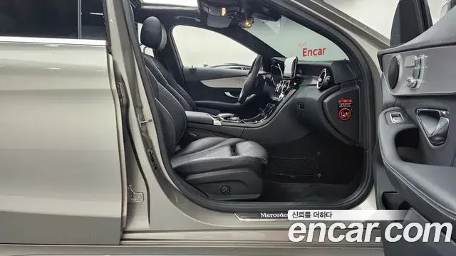 Mercedes-Benz C-Class 2020 — ფოტო 6/35