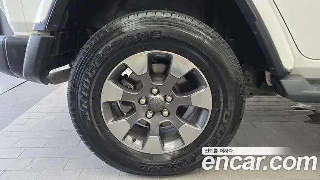 Jeep Wrangler 2019 — Photo 9/31