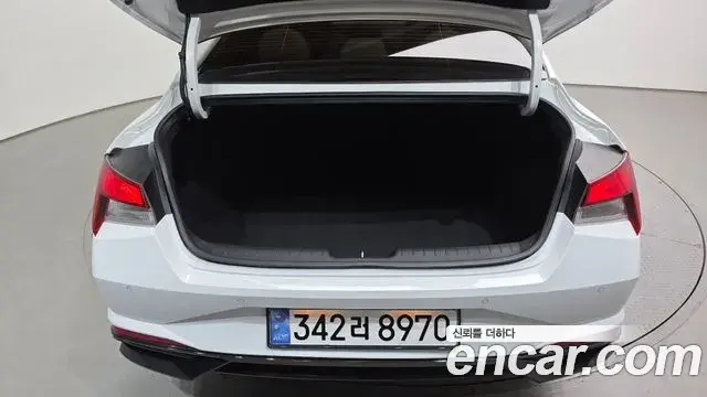 Hyundai The New Avante Hybrid 2021 — Şəkil 28/30