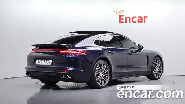 Porsche Panamera 2019 — Şəkil 11/32