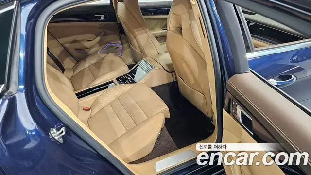 Porsche Panamera 2019 — Şəkil 32/32