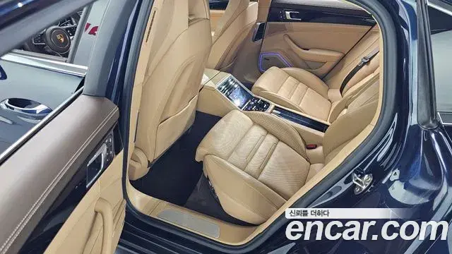 Porsche Panamera 2019 — Şəkil 12/32