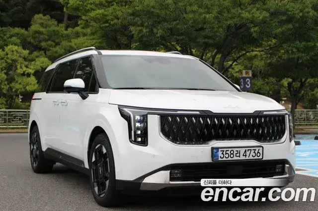 Kia Carnival 2025 — Photo 7/20
