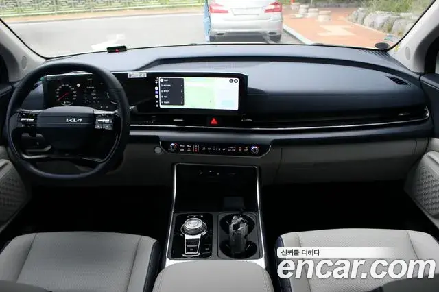 Kia Carnival 2025 — Photo 2/20