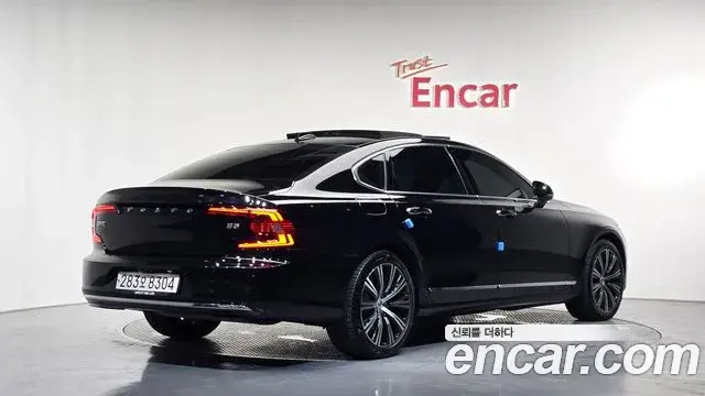 Volvo S90 2023 — ფოტო 17/34
