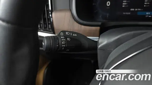 Volvo S90 2023 — ფოტო 7/34