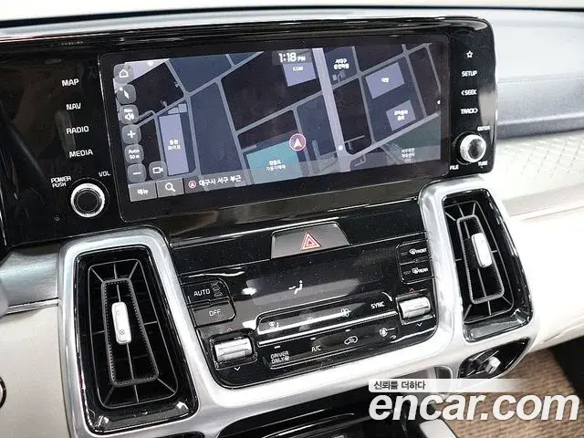 Kia Sorento 2023 — Фото 6/20