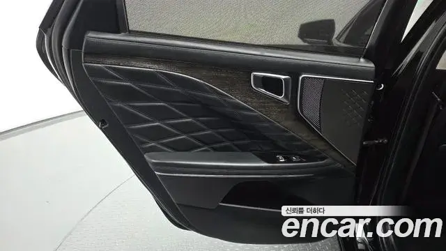 Kia K8 2022 — Photo 10/36