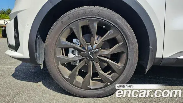 Kia Sorento 2022 — Фото 5/20