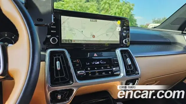 Kia Sorento 2022 — Фото 13/20