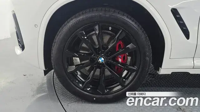 BMW X4 2025 — Photo 6/20
