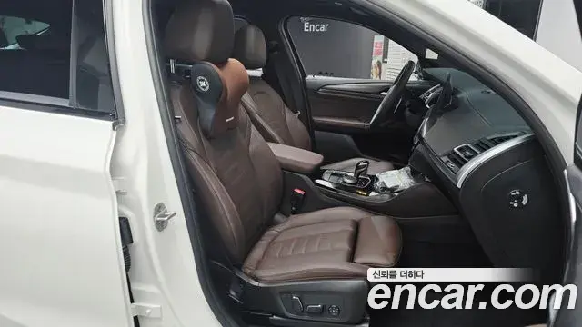 BMW X4 2025 — Photo 11/20