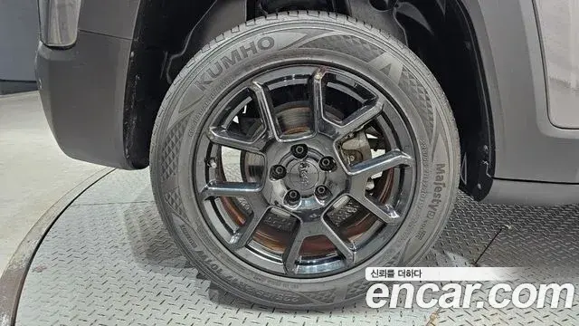 Jeep Renegade 2021 — Photo 15/20