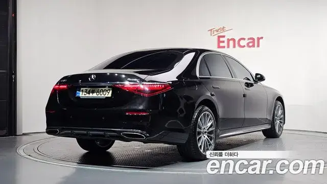 Mercedes-Benz S-Class 2021 — Photo 23/37