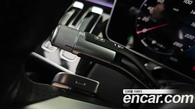 Mercedes-Benz S-Class 2021 — Photo 8/37