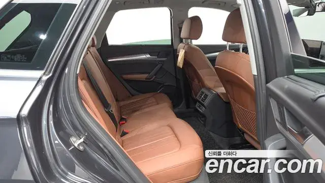 Audi Q5 2021 — Фото 10/20