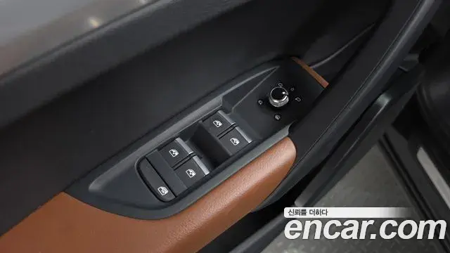 Audi Q5 2021 — ფოტო 20/35