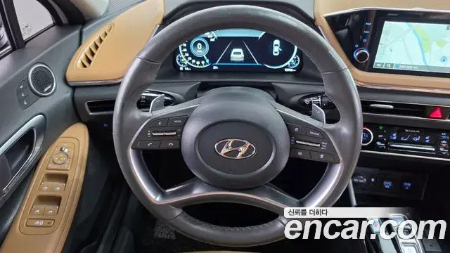 Hyundai Sonata 2020 — Фото 13/20