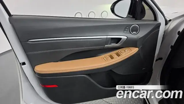 Hyundai Sonata Hybrid 2020 — Şəkil 15/35