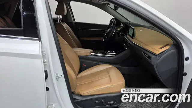 Hyundai Sonata Hybrid 2020 — Şəkil 9/35