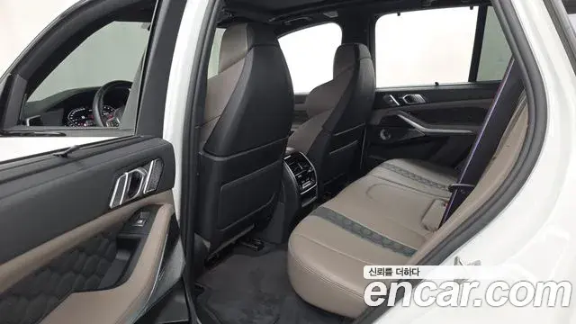 BMW X5M 2021 — ფოტო 27/33