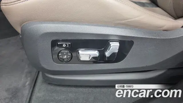 BMW X5M 2021 — ფოტო 18/33