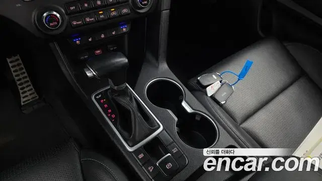 Kia Sportage The Bold 2020 — Şəkil 13/20