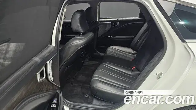 Kia K8 2021 — Photo 12/20