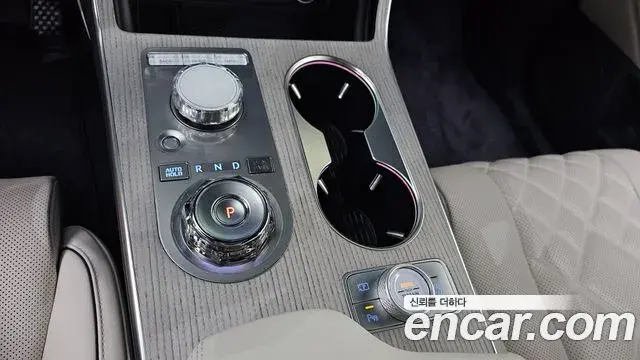 Genesis GV80 2024 — ფოტო 15/31