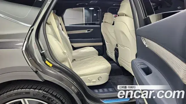 Genesis GV80 2024 — ფოტო 28/31