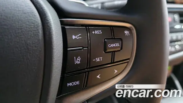 Lexus ES300h 2025 — Şəkil 9/33