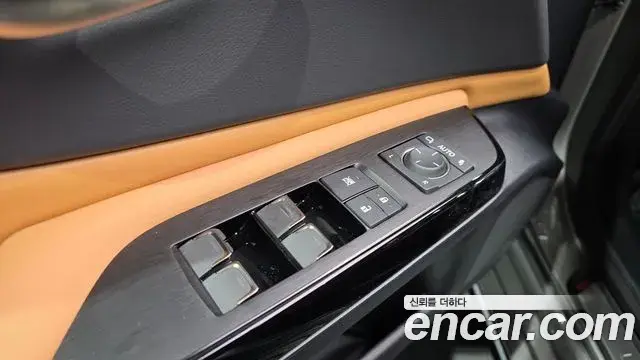Lexus ES300h 2025 — Şəkil 17/33