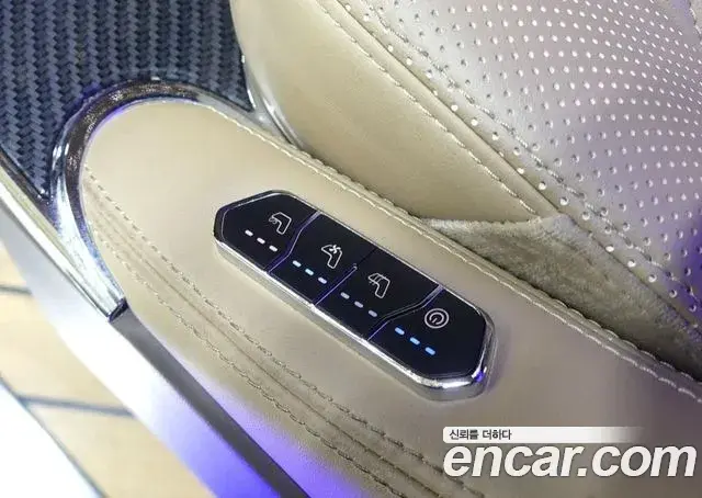 Kia Carnival 2021 — Фото 16/20