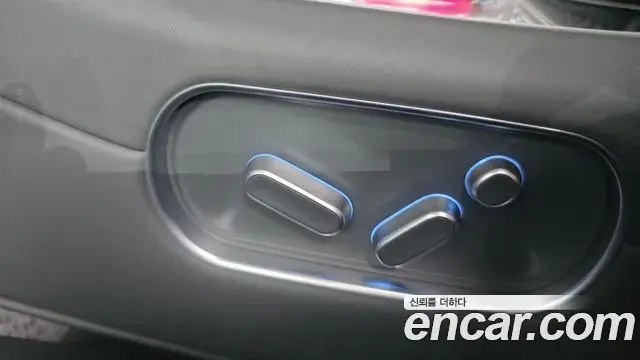 Genesis G90 2025 — Photo 34/34