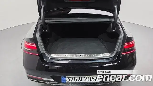 Genesis G90 2025 — Photo 2/34