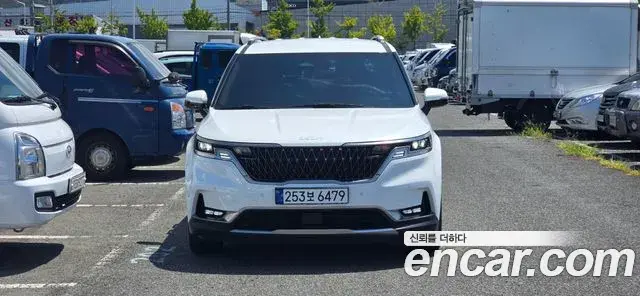 Kia Carnival 2022 — Фото 2/20