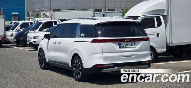 Kia Carnival 2022 — Фото 4/20